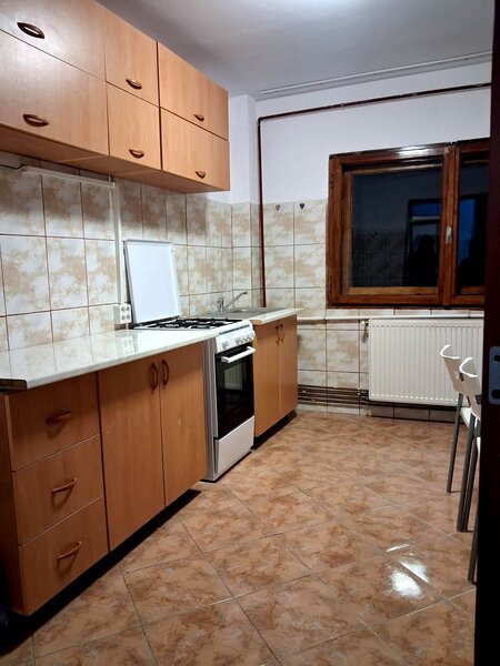 Snagov, centru, apropiere lac